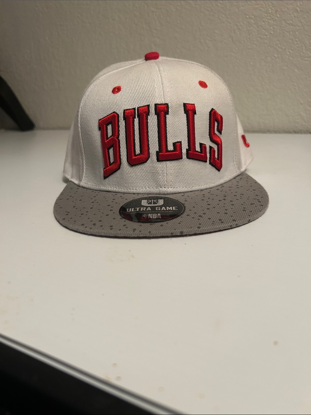 Chicago Bulls White and Red Snapback Hat